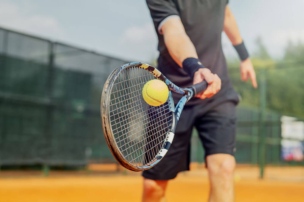 lunchtime-tennis-sessions-for-your-daytime-exercise-class-elly